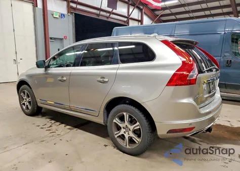 2015 Volvo Xc60 T6 Platinum z USA, uszkodzony, nr VIN YV4902RM9F2637472